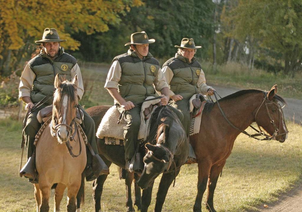 Guardaparques a caballo